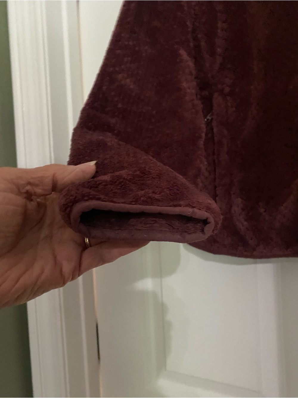 Columbia Women's Plush Full-Zip Jacket in Deep Burgundy - Picture 3 of 3